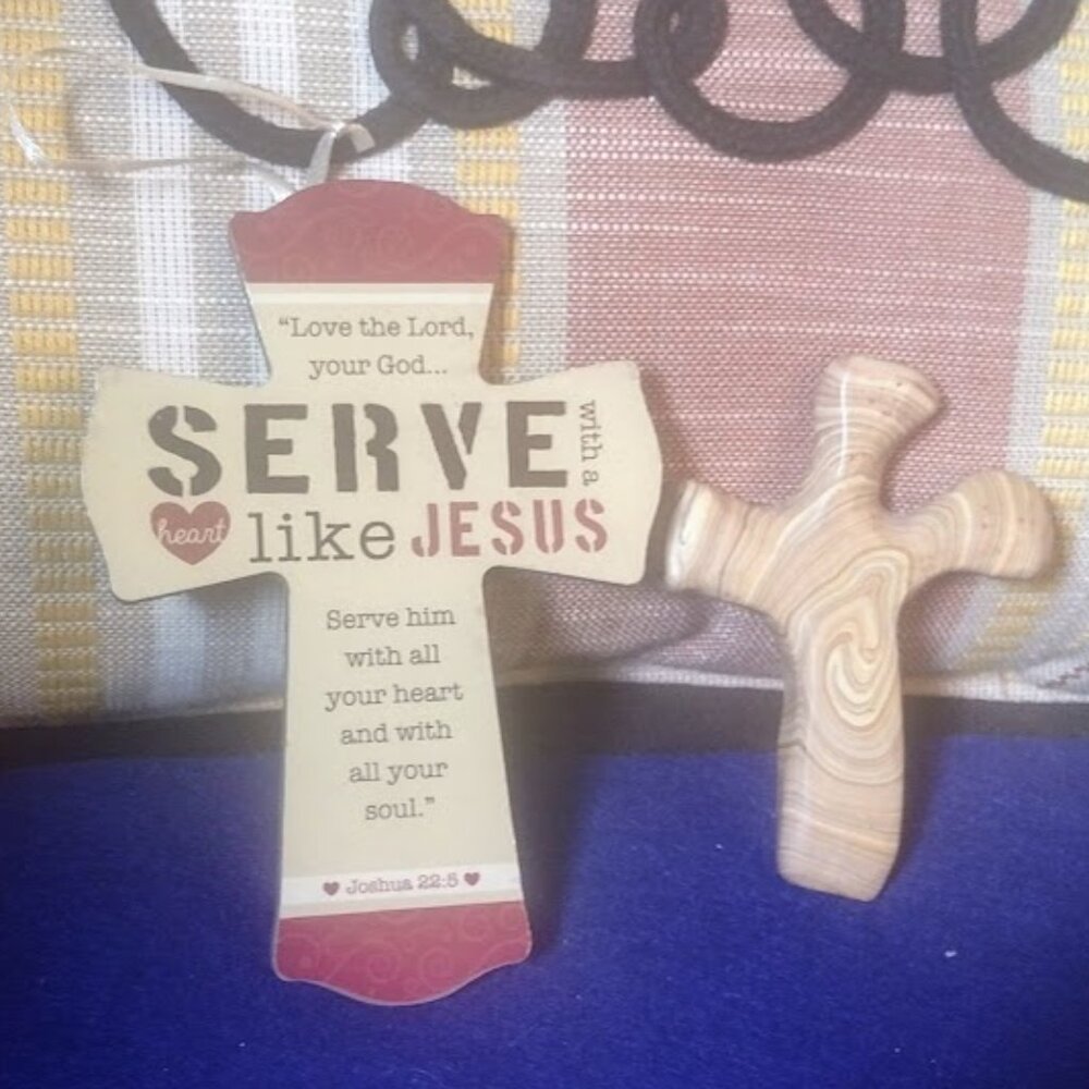 2 Decorative Crosses